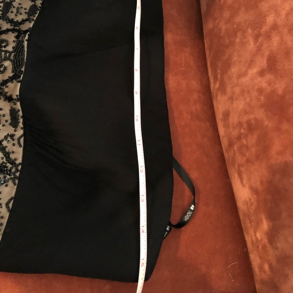 NEW Tadashi Shoji strapless gown w/ faux fur shrug - Picture 8 of 8